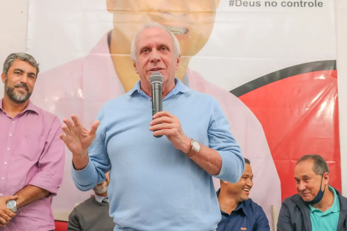 Justiça Eleitoral condena e multa Gil Arantes por propaganda antecipada