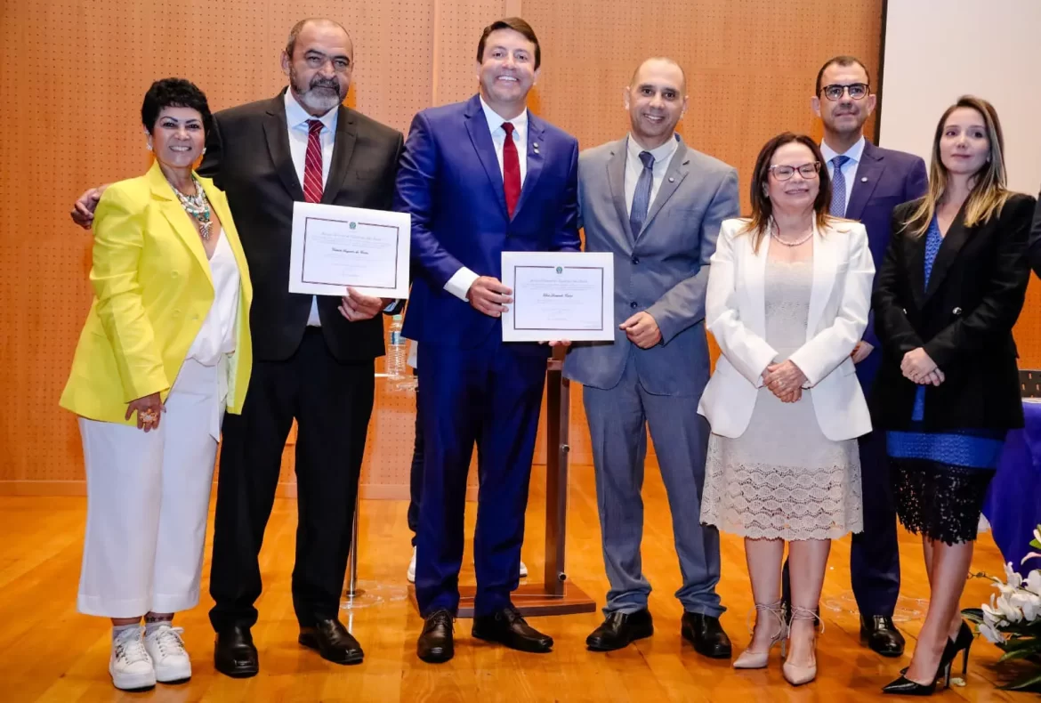 Elvis Cezar e Vicentão são diplomados prefeito e vice-prefeito de Santana de Parnaíba