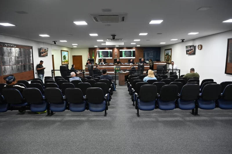 Câmara de Jandira aprova projeto do prefeito Dr. Sato para criação do Programa de Escola em Tempo Integral