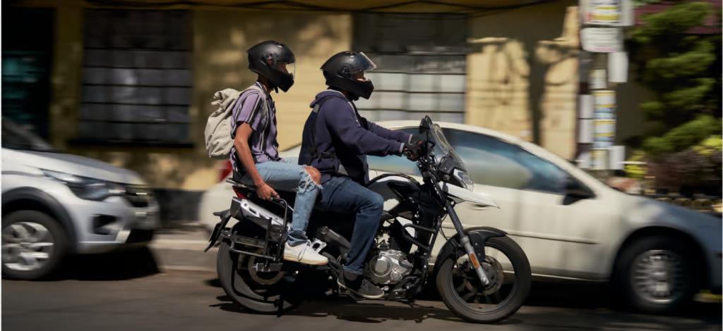 Alesp aprova projeto que obriga regulamentação municipal do transporte por motos